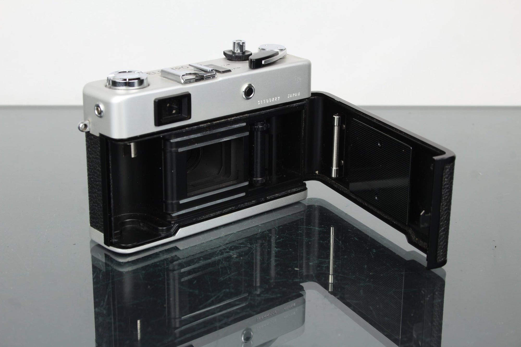 Yashica Electro 35 FC - Dutch|Thrift