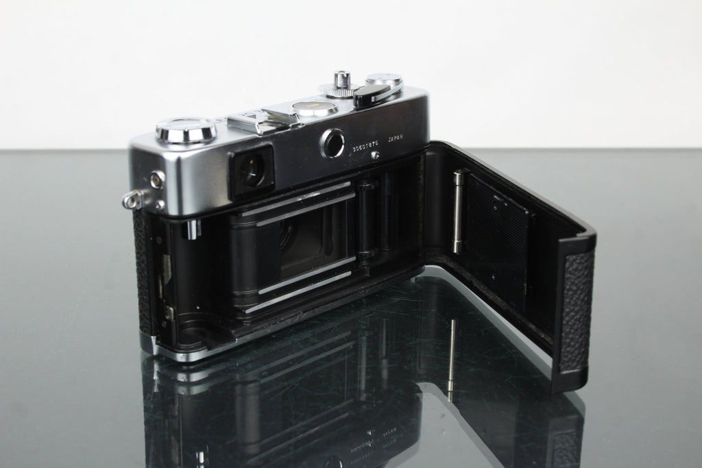 Yashica Electro 35 GL - Dutch|Thrift