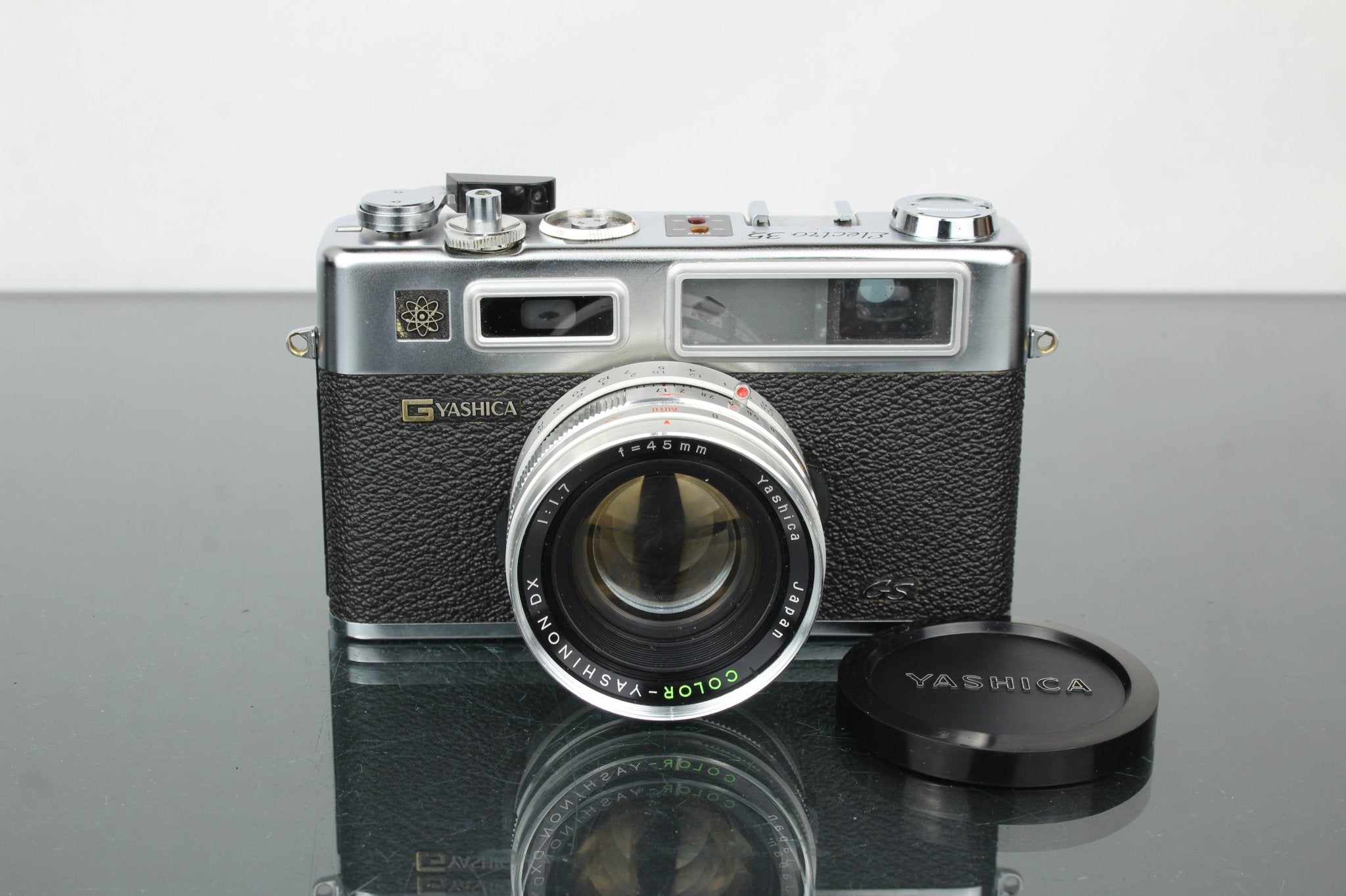 Yashica Electro 35 GS - Dutch|Thrift