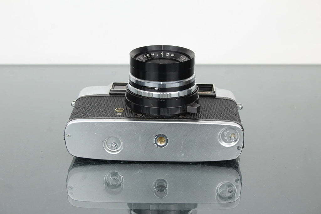Yashica J - Dutch|Thrift