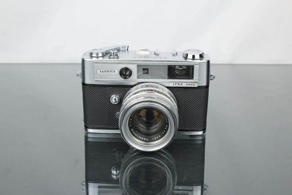 Yashica LYNX - 5000 + Yashinon 1:1.8 45mm lens - Dutch|Thrift